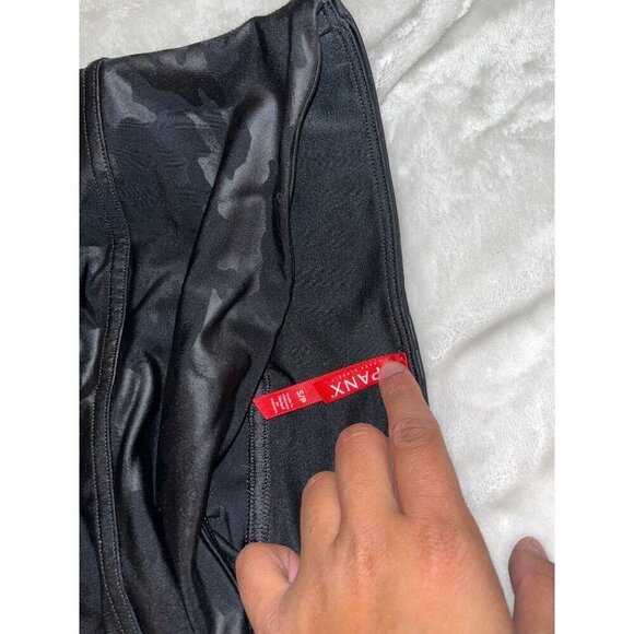 Spanx Camo High-Waisted Faux Leggings  Size Large Womens - Picture 5 of 10